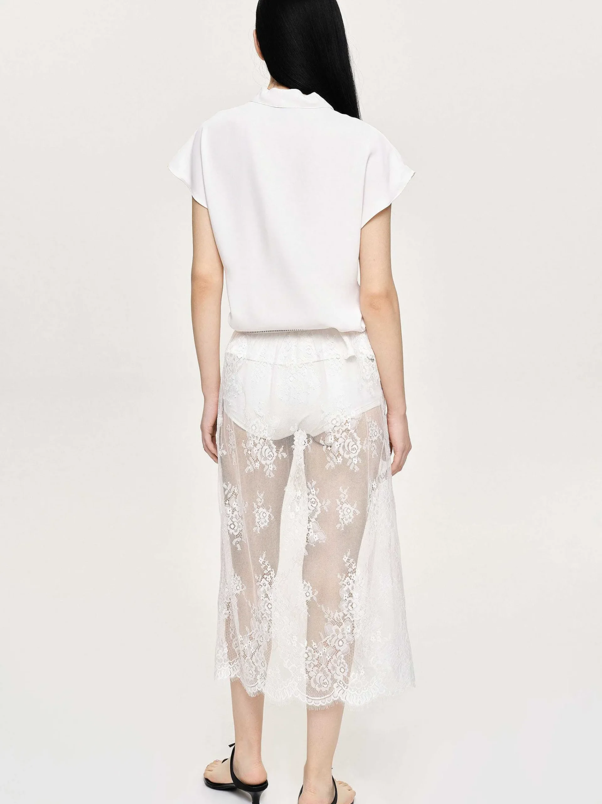 Source Unknown Hauts-Blouse En Crepe A Col En V, Blanc