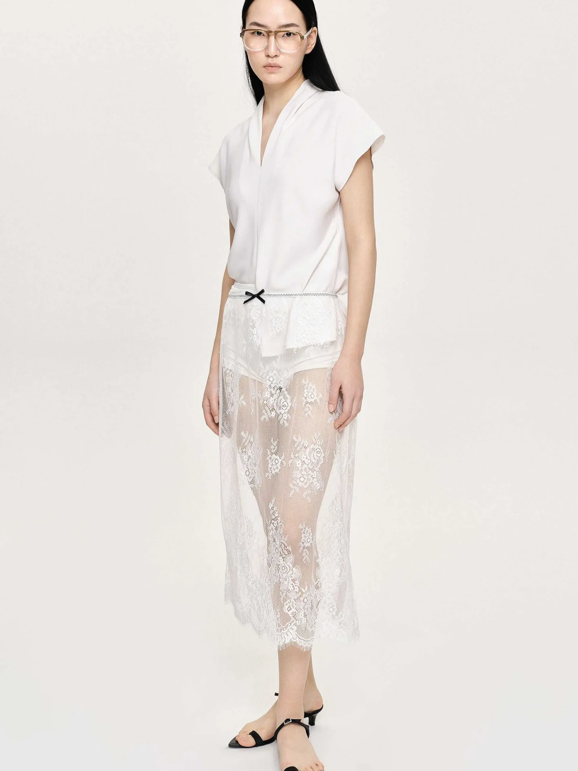 Source Unknown Hauts-Blouse En Crepe A Col En V, Blanc