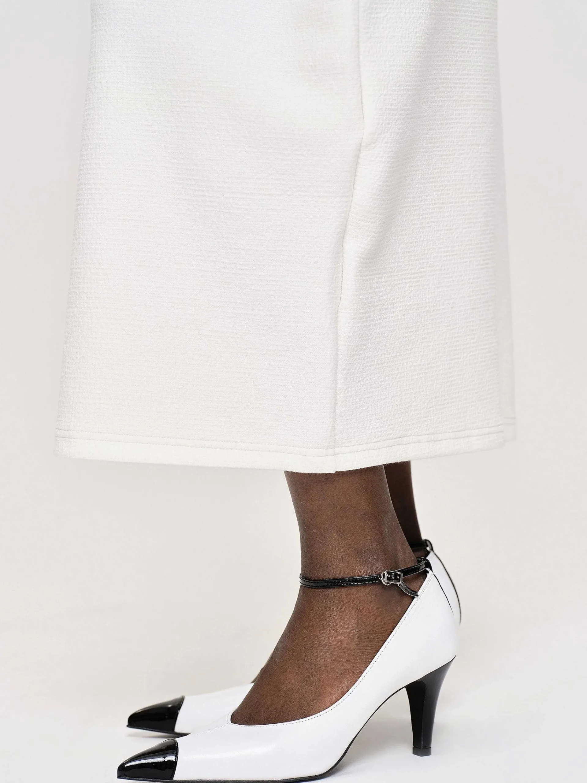 Source Unknown Chaussures Et Sacs-Escarpins Ester Bicolores A Bride Cheville, Blanc
