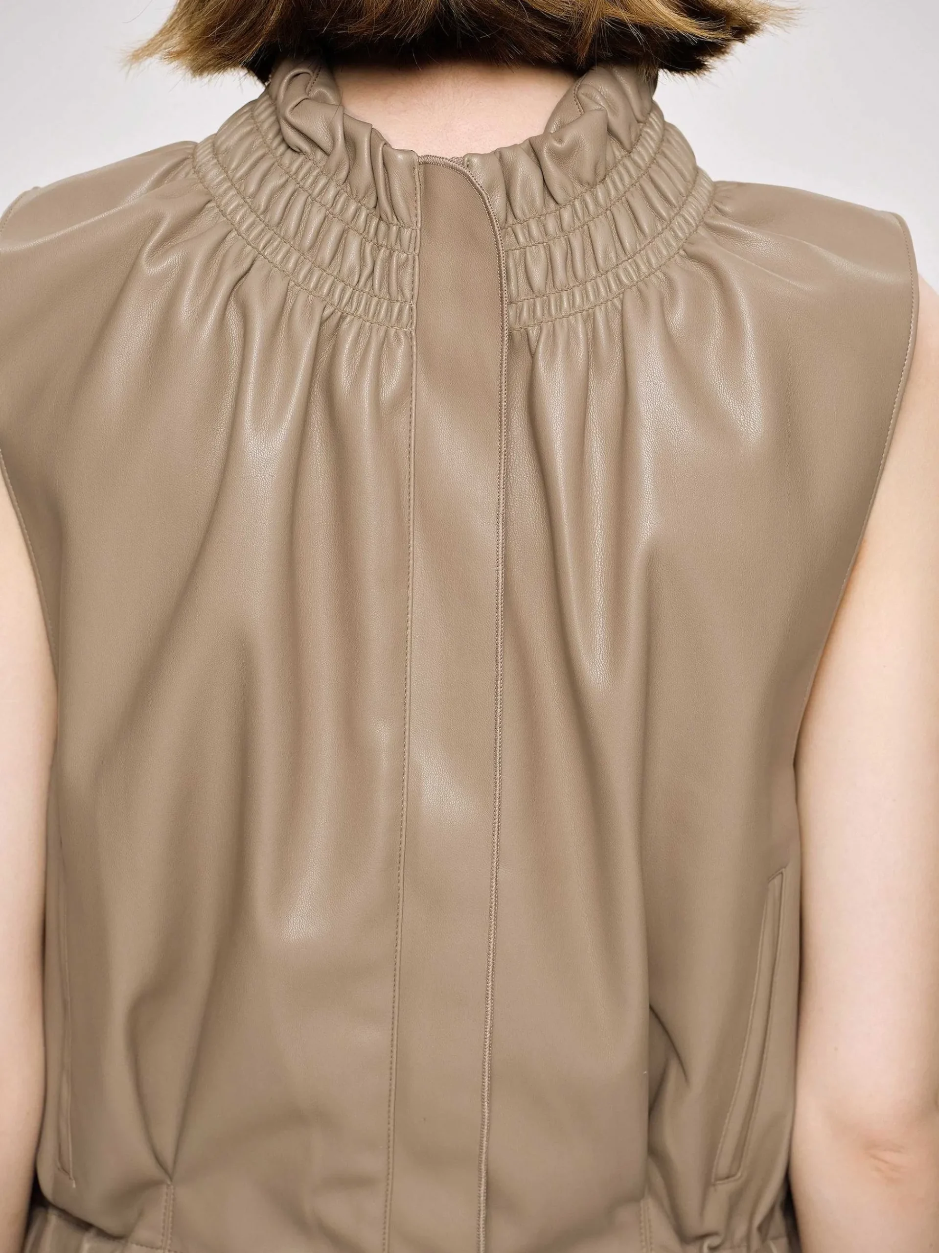 Source Unknown Accessoires-Haut En Cuir Sans Manches, Beige