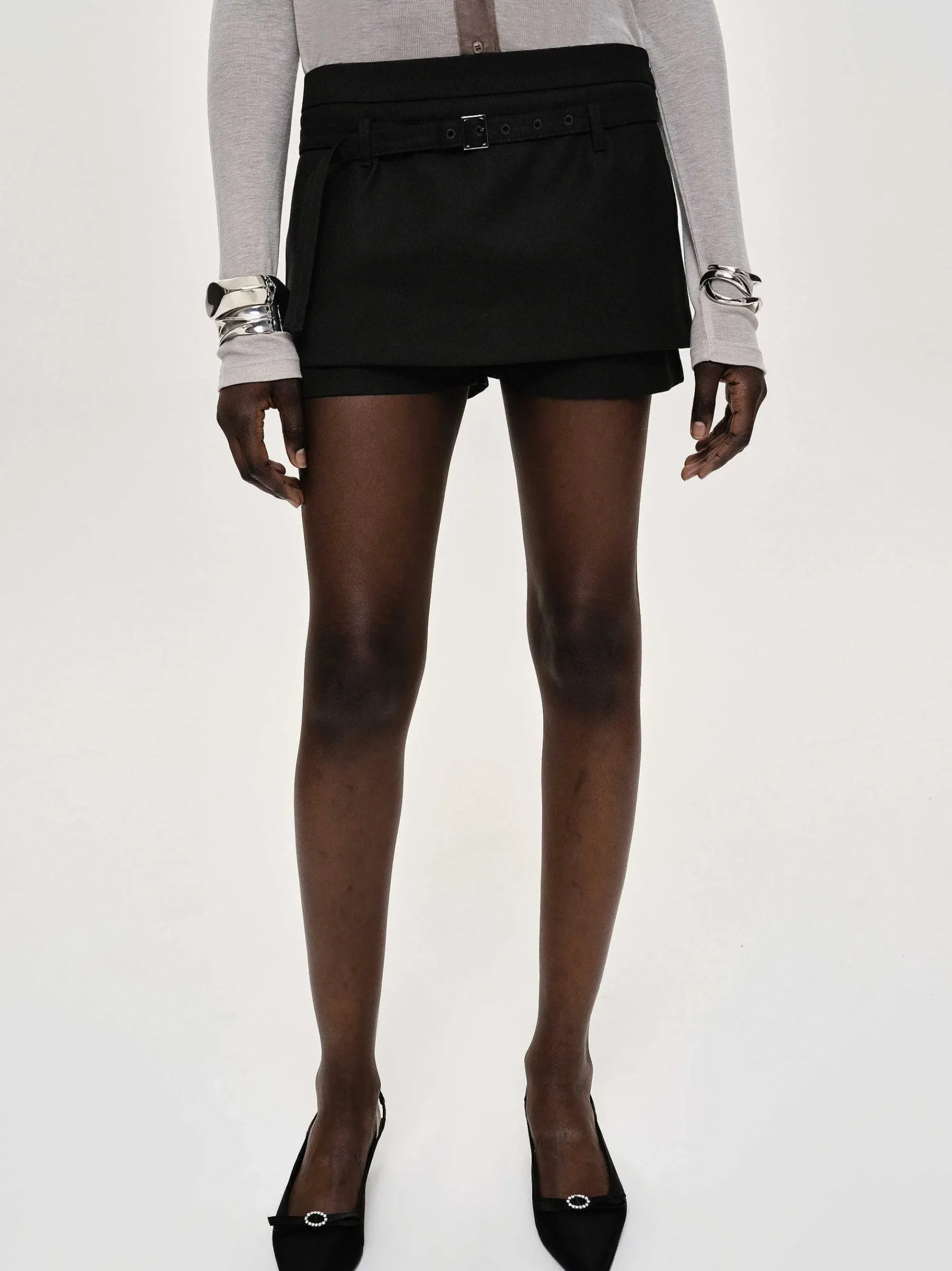 Source Unknown Bas-Mini-Jupe-Short Ceinturee Rioni, Haricot Noir