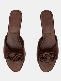 Source Unknown Chaussures Et Sacs-Mules En Satin Avec Appliques Roses, Chocolat