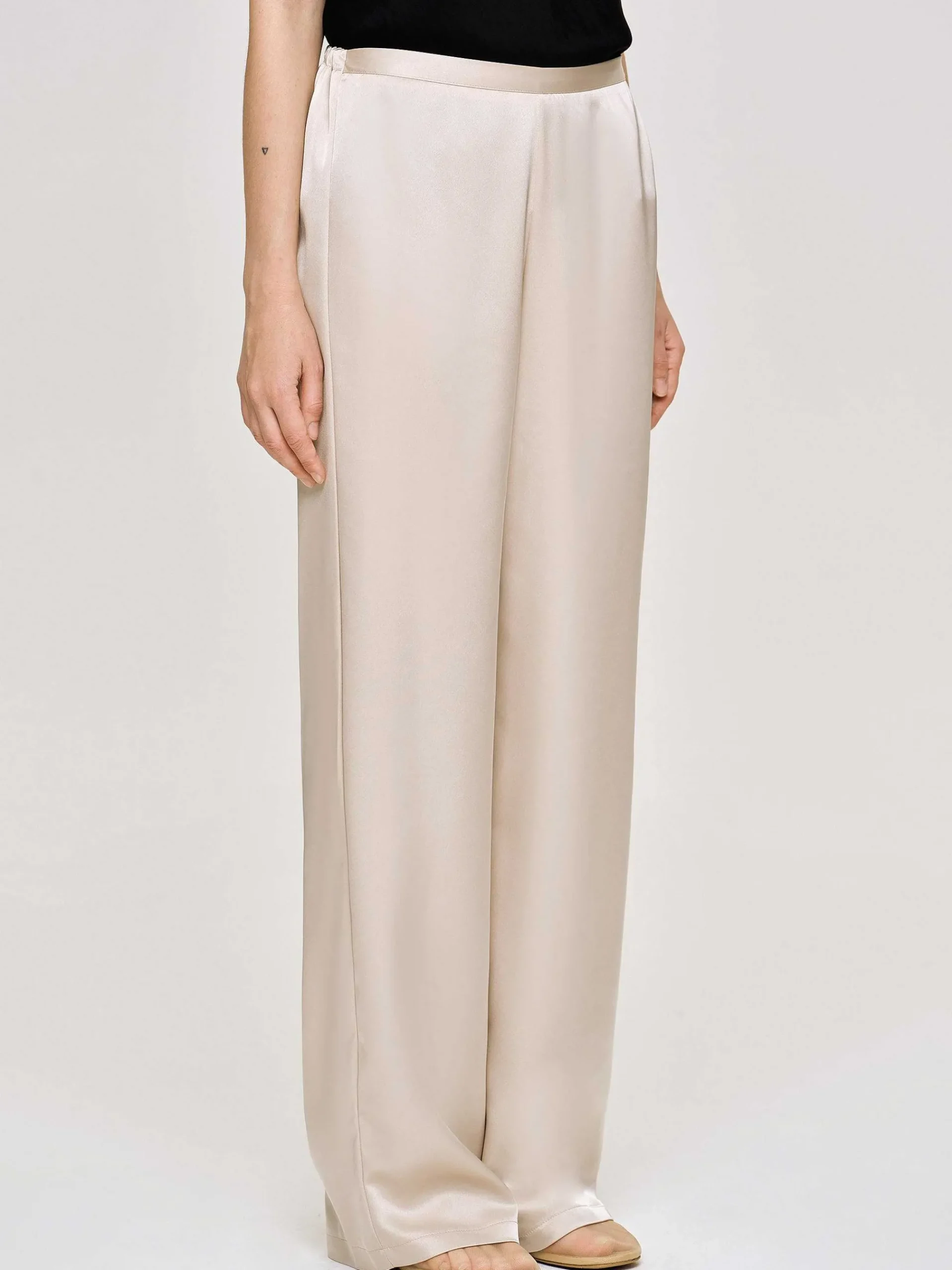 Source Unknown Accessoires-Pantalon En Crepe Satine, Champagne
