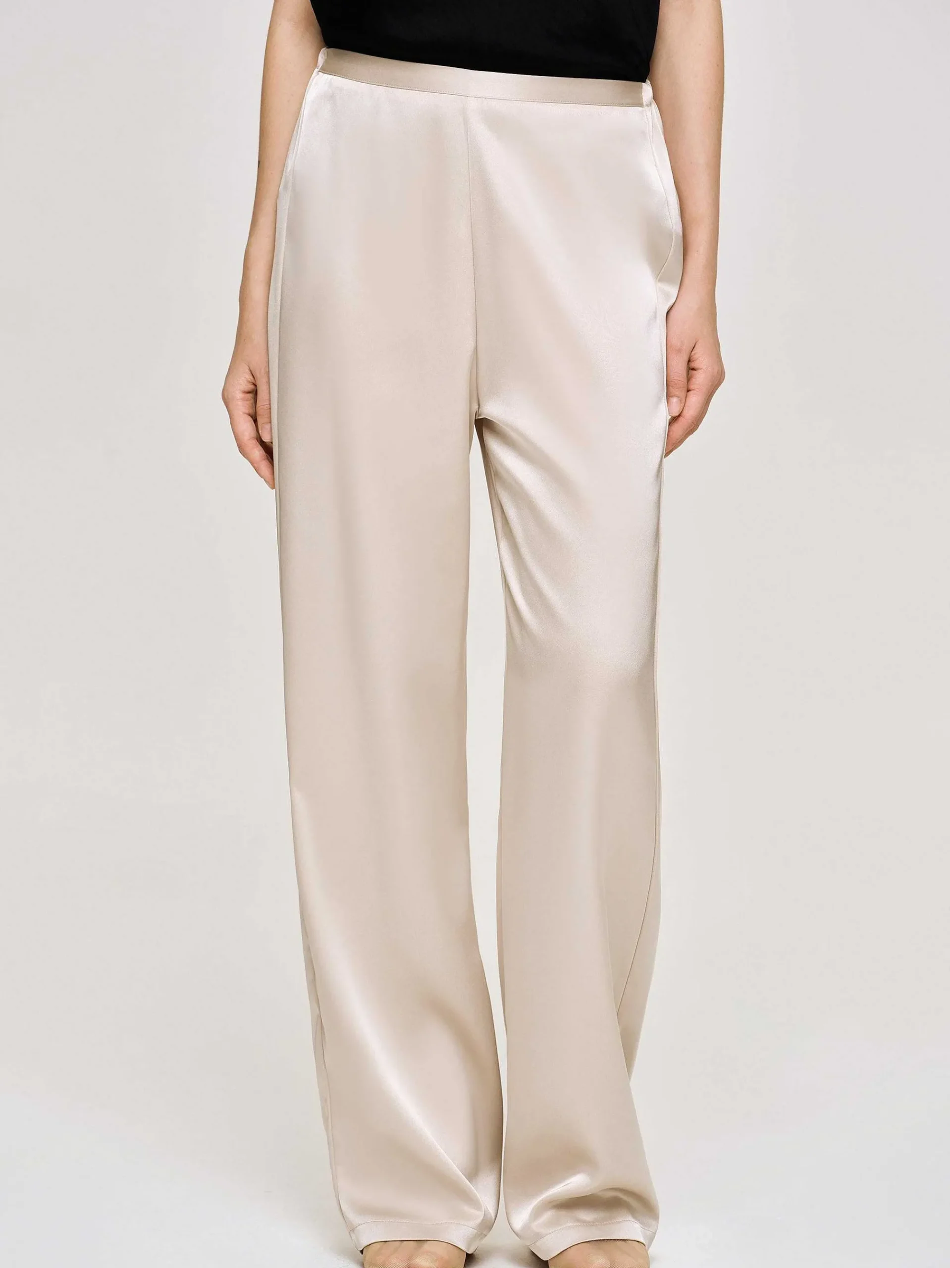 Source Unknown Accessoires-Pantalon En Crepe Satine, Champagne