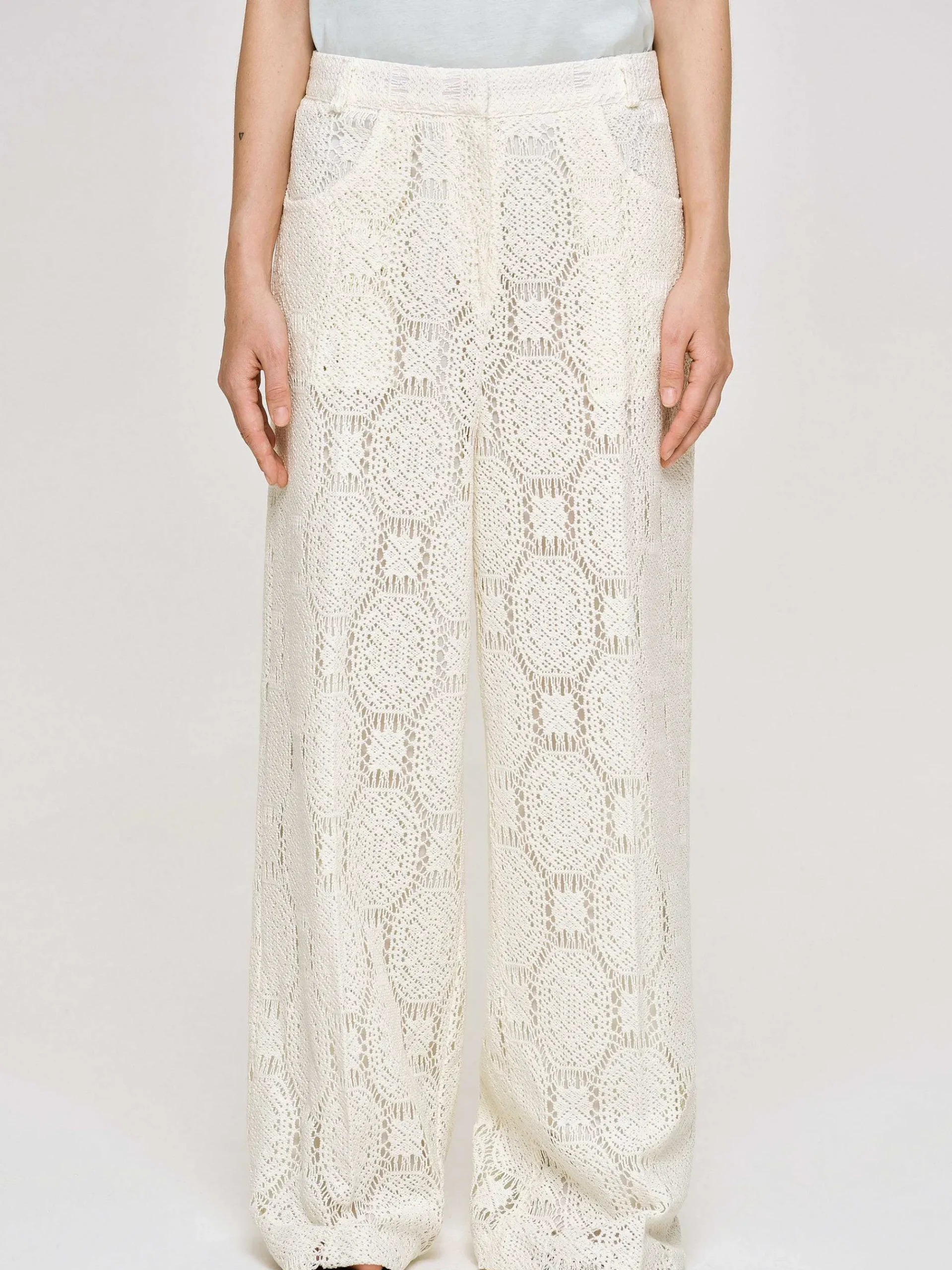 Source Unknown Bas-Pantalon Large Au Crochet Sevilla, Ecru
