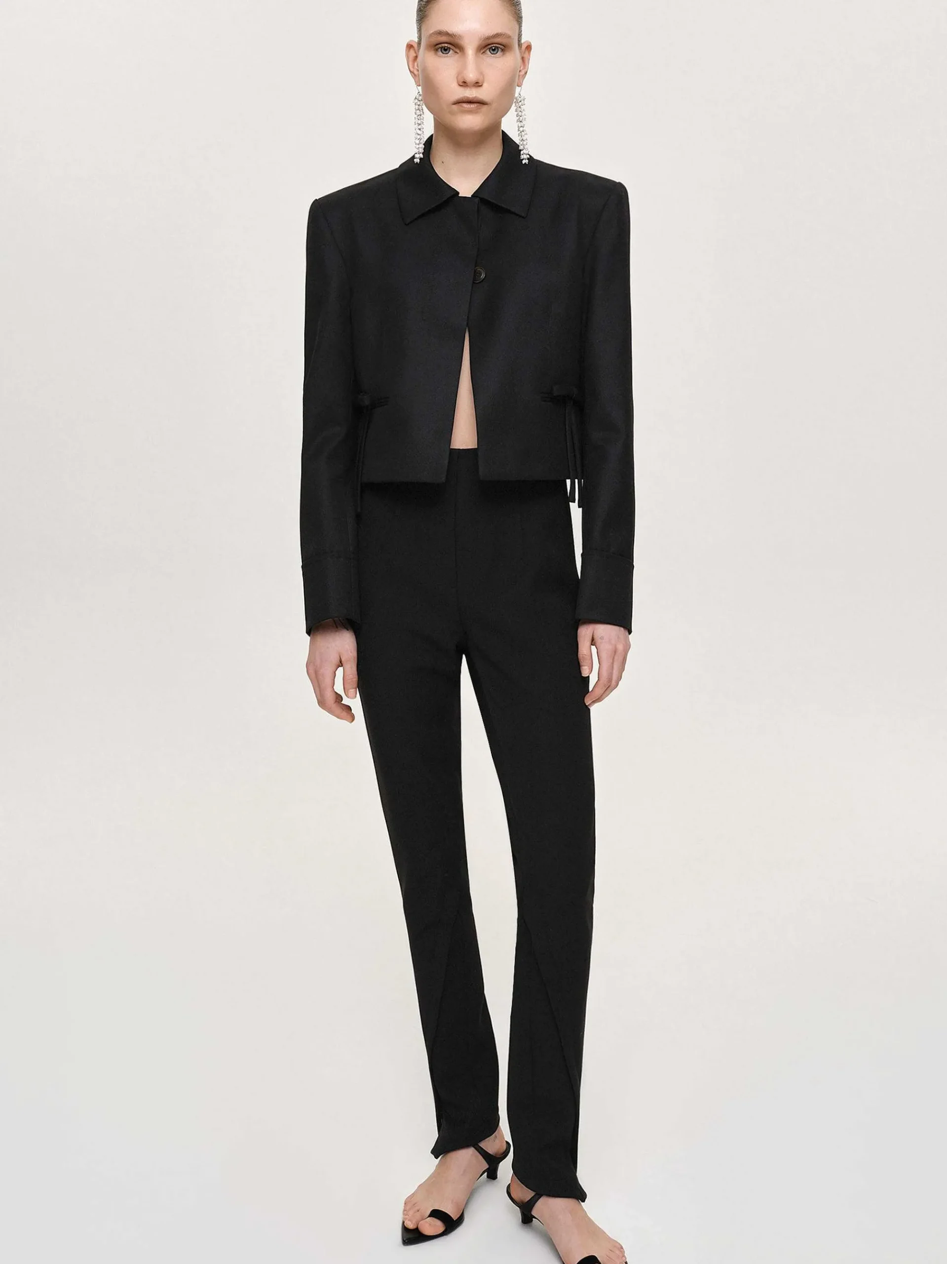 Source Unknown Vêtements-Pantalon Slim Coupe En Biais Tyia, Noir